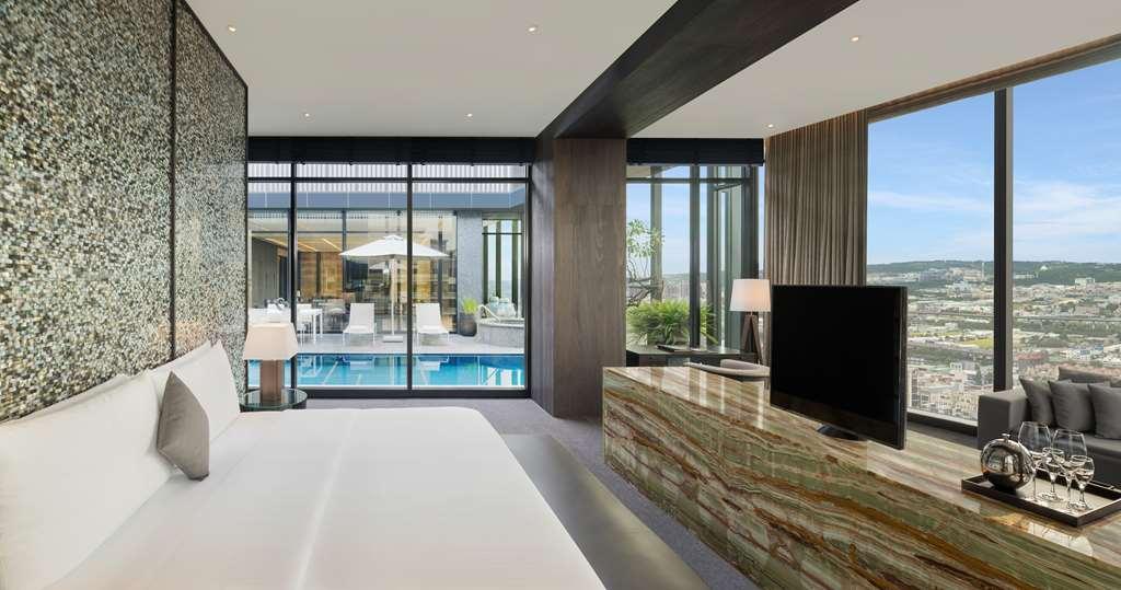 فندق ذا لين تايتشونغ الغرفة الصورة The Sky Pool