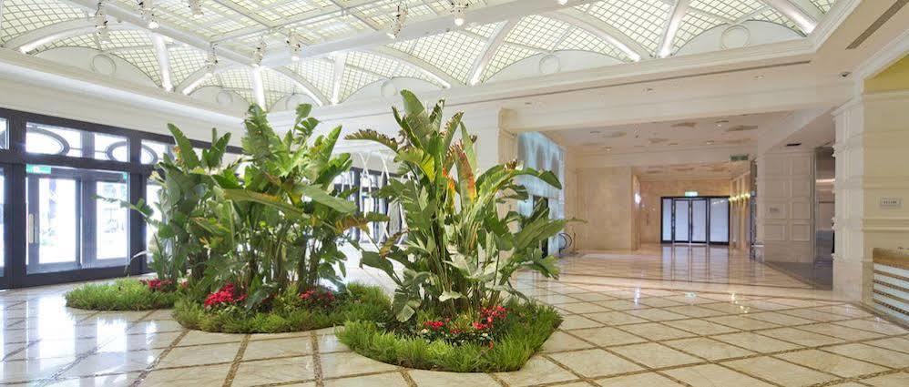 فندق ذا لين تايتشونغ المظهر الخارجي الصورة Interior of the hotel